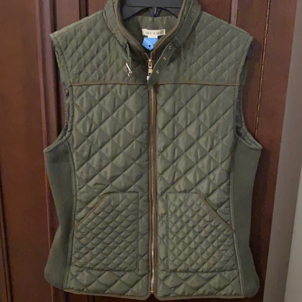 Army green vest